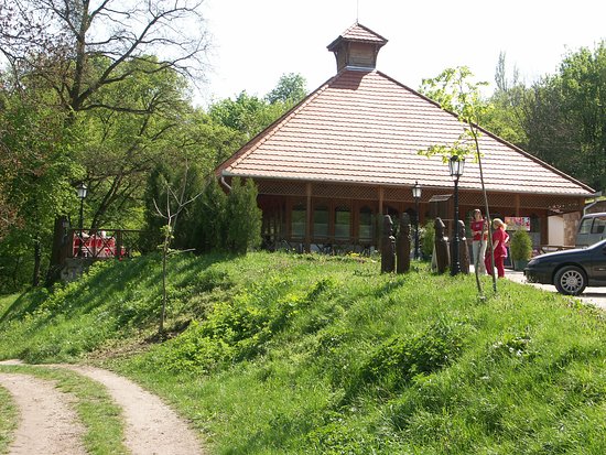 vendeglo a negy remetehez etterem oroszlany